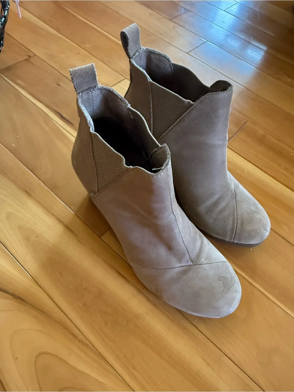 Toms Women's Ankle Booties in Light Taupe Suede